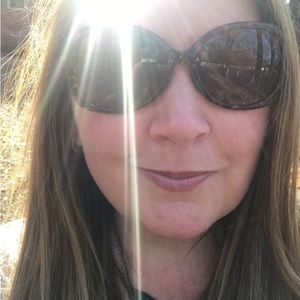 Meet your Posher, Stacy